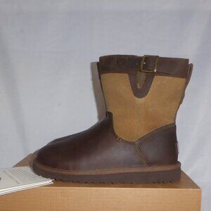 FINAL SALE 🎈UGG Lockie Boots Women's 6 Big Kids 4 New in Box *